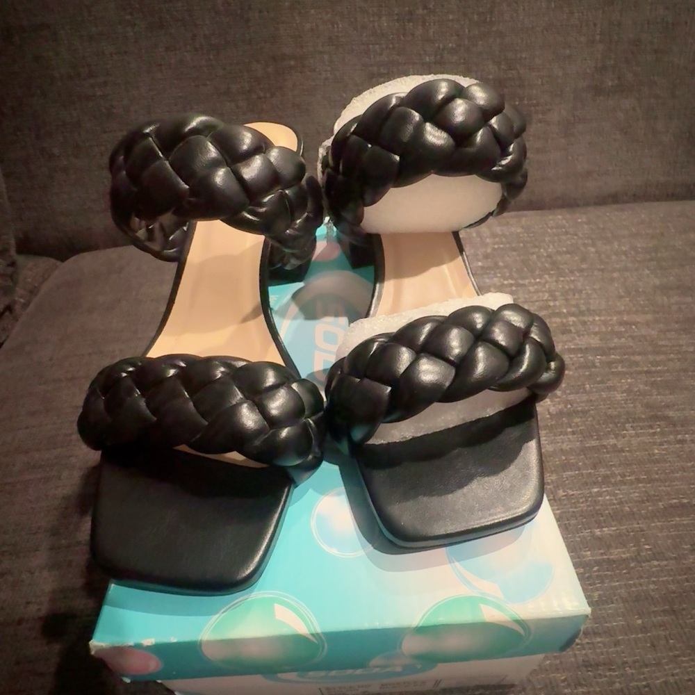 Elegant Black Braided Women's Sandals